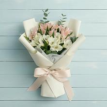 Букет цветов из:  Альстромерии в Медвежьегорске