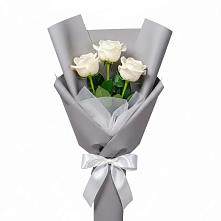 Букет 3 белые розы #REPLACE_PRED# Медвежьегорске