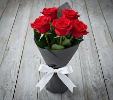 Букет 5 Красных роз Эдлесс Лав #REPLACE_PRED# Медвежьегорске