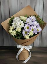 Букет цветов из:  Хризантемы и Розы в Медвежьегорске