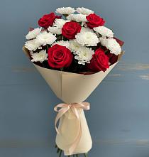 Букет цветов из:  Розы и Хризантемы в Медвежьегорске