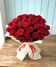 Букет 29 Красных роз в Медвежьегорске