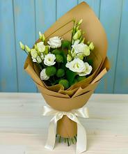 Букет цветов из:  Хризантемы и Лизиантусы #REPLACE_PRED# Медвежьегорске