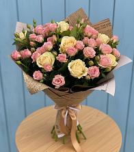 Букет цветов из:  Розы в Медвежьегорске