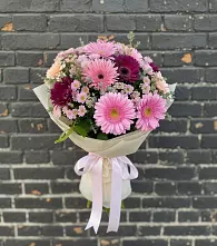 Букет цветов из:  Герберы и Хризантемы в Медвежьегорске