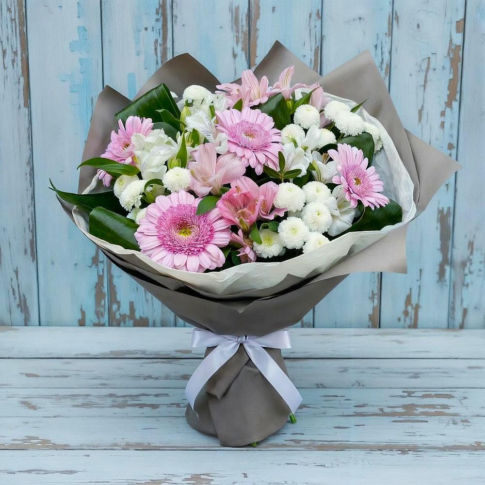 Букет цветов из: Герберы, Альстромерии и Хризантемы в Медвежьегорске
