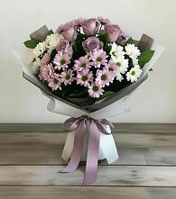 Букет цветов из:  Хризантемы и Розы в Медвежьегорске