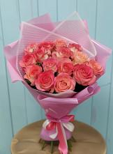 Букет 15 Розовых роз Равель в Медвежьегорске