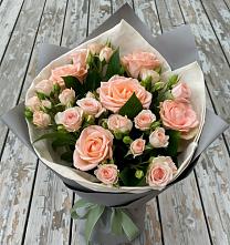 Букет цветов из:  Розы в Медвежьегорске