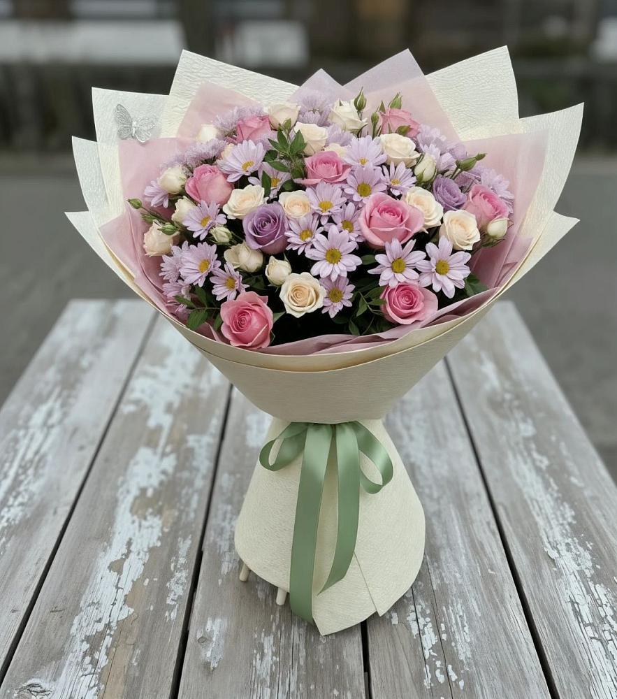 Букет цветов из: Розы и Хризантемы в Медвежьегорске