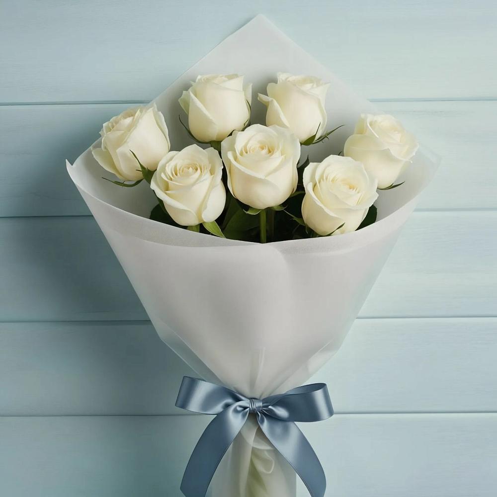 Букет 7 Белых роз Эдлесс Лав в Медвежьегорске