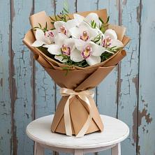 Букет цветов из:  Орхидеи и Розы в Медвежьегорске